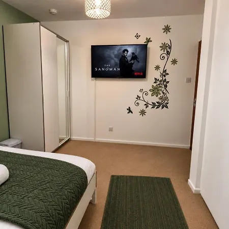 F15Gh - Stylish Home With Garden And Parking 公寓